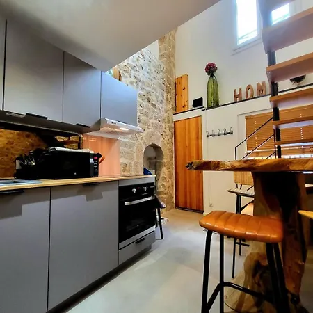 La Cathedrale Azureenne - Dans Le Vieil