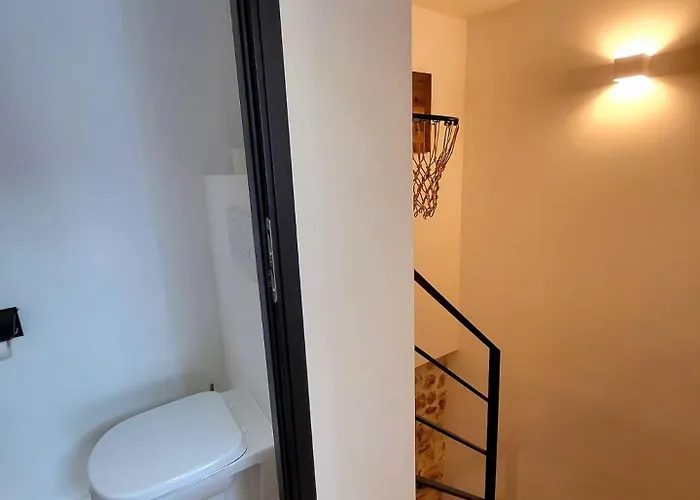 La Cathedrale Azureenne - Dans Le Vieil