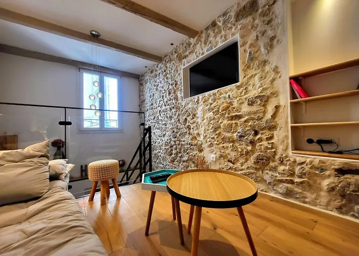 La Cathedrale Azureenne - Dans Le Vieil * Antibes