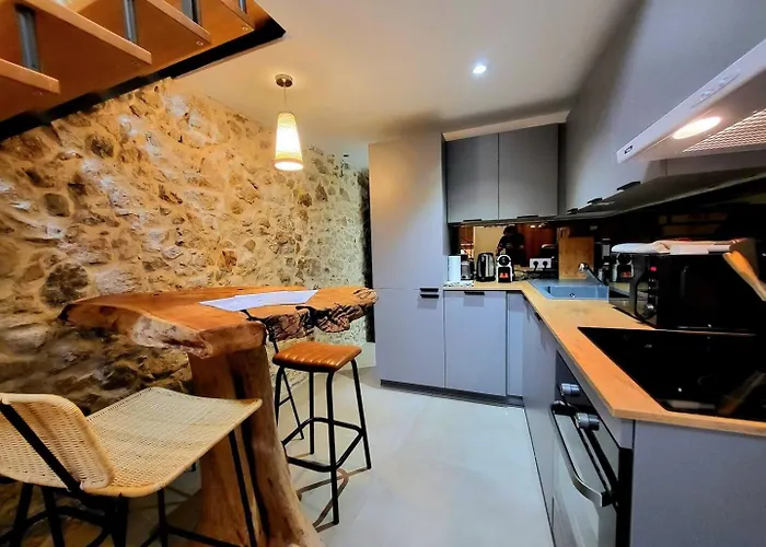 La Cathedrale Azureenne - Dans Le Vieil *