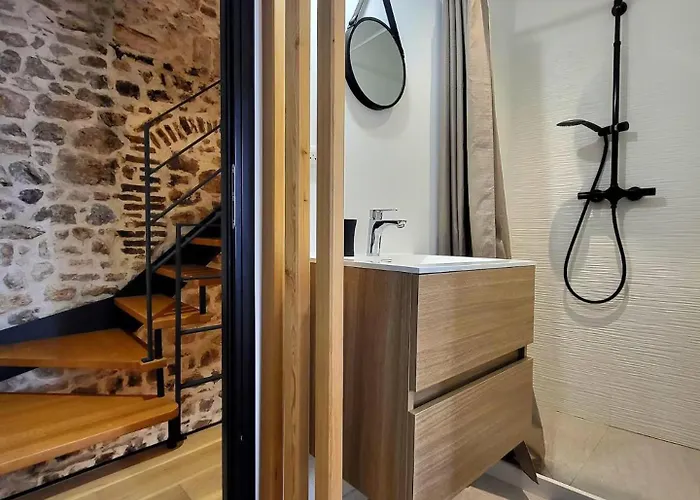 Casa de Férias La Cathedrale Azureenne - Dans Le Vieil